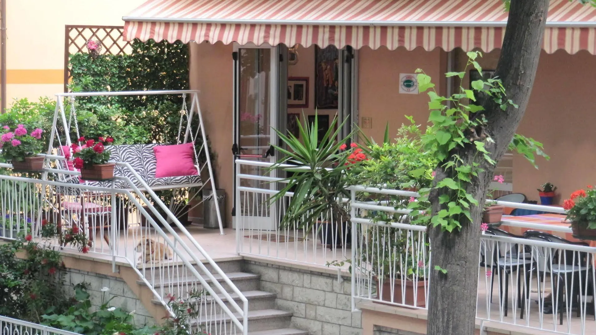 Hotel Villa Elia Rimini 2*,  İtalya